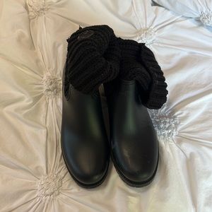 moncler booties